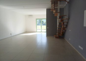 Foto 4 - Attività Commerciale via statale 12
 
-, San Giuliano Terme - foto 4