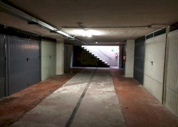 Foto 3 - Box via carnelutti
 
2, Pisa - foto 3