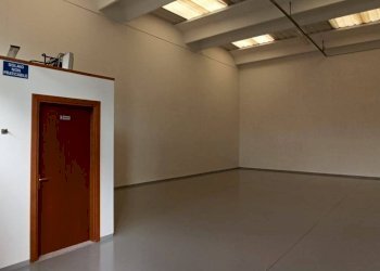 Foto 1 - Commercial Activity via della botte
 
83, Calcinaia - photo 1