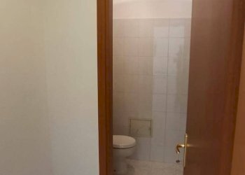 Foto 2 - Commercial Activity via della botte
 
83, Calcinaia - photo 2