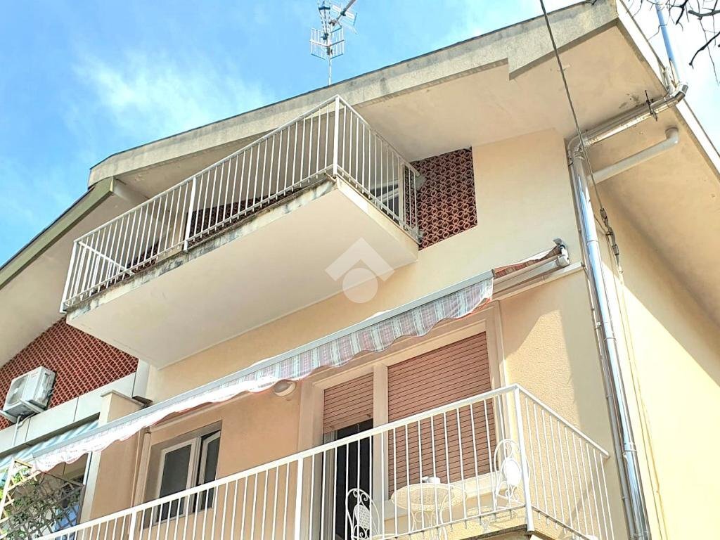 Four-room apartment Viale Noli, Riccione - photo 3
