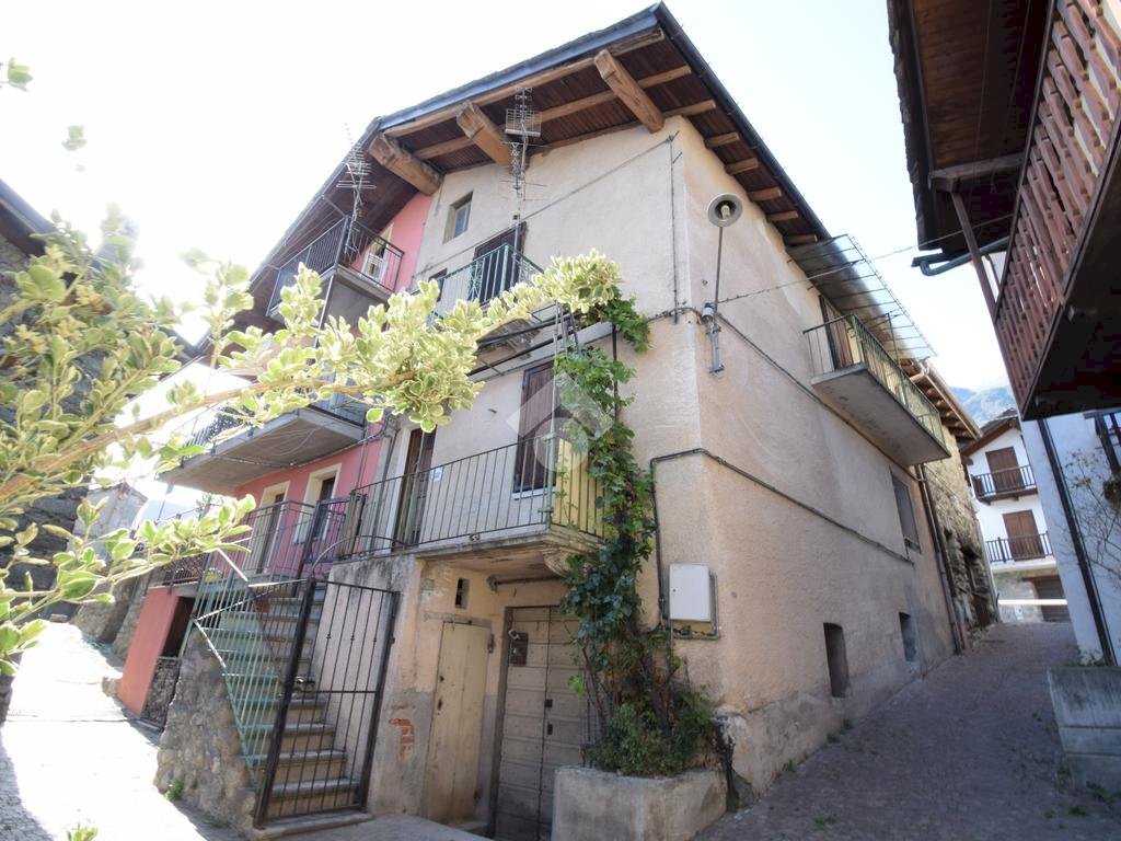 Semi-detached house Saint, Saint-Vincent - photo 1