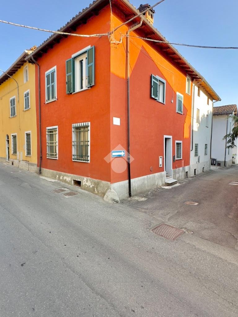 Casa semi indipendente Via Cavour, Pasturana - foto 1