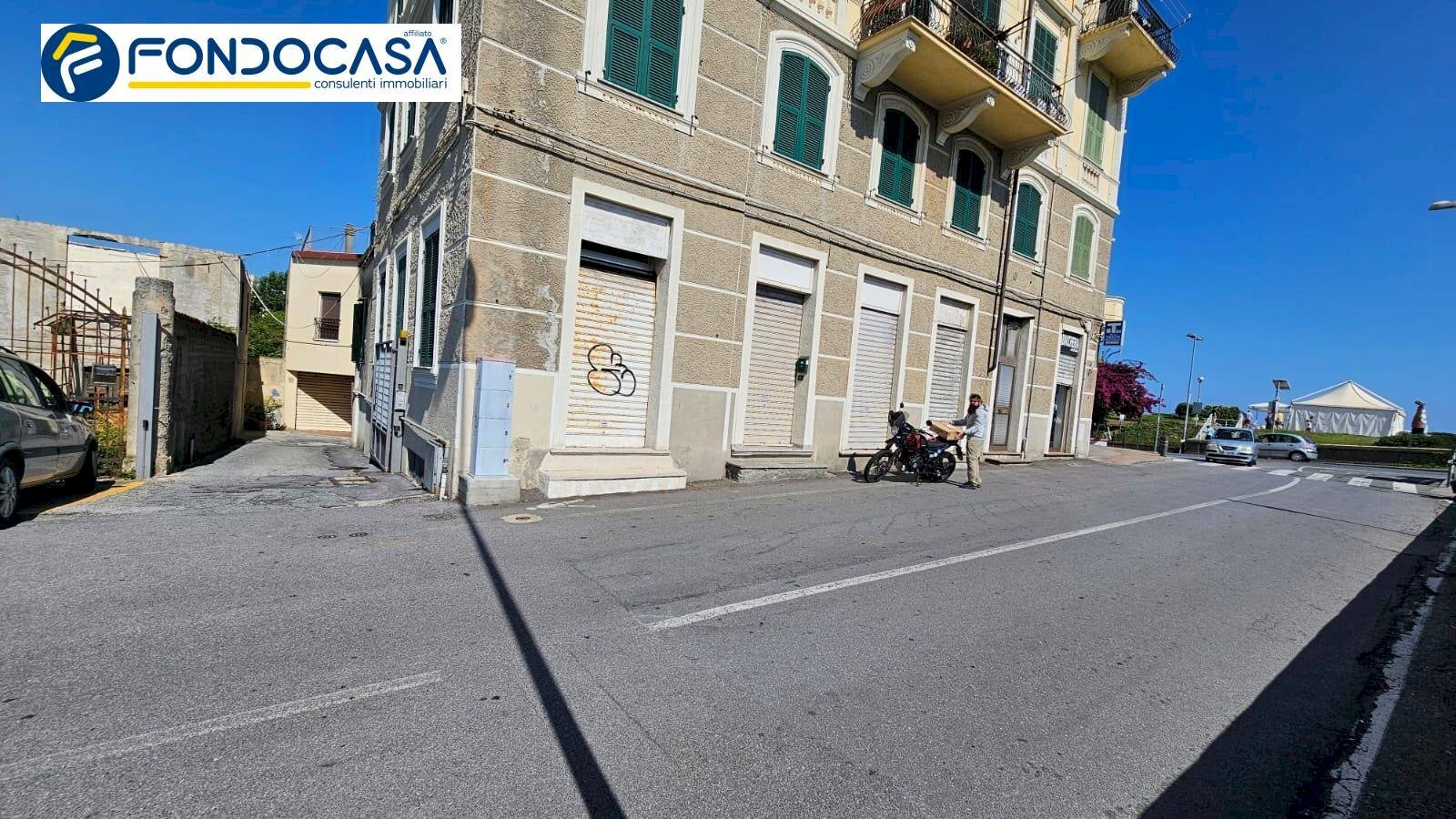 Foto 3 - Cantina / Solaio Corso Ferrari
 
1, Albisola Superiore - foto 2