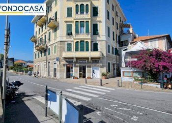 Foto 1 - Cantina / Solaio Corso Ferrari
 
1, Albisola Superiore - foto 1