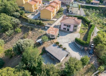 Foto 8 - Villa Via Municipio
 
Snc, Lustra - foto 8