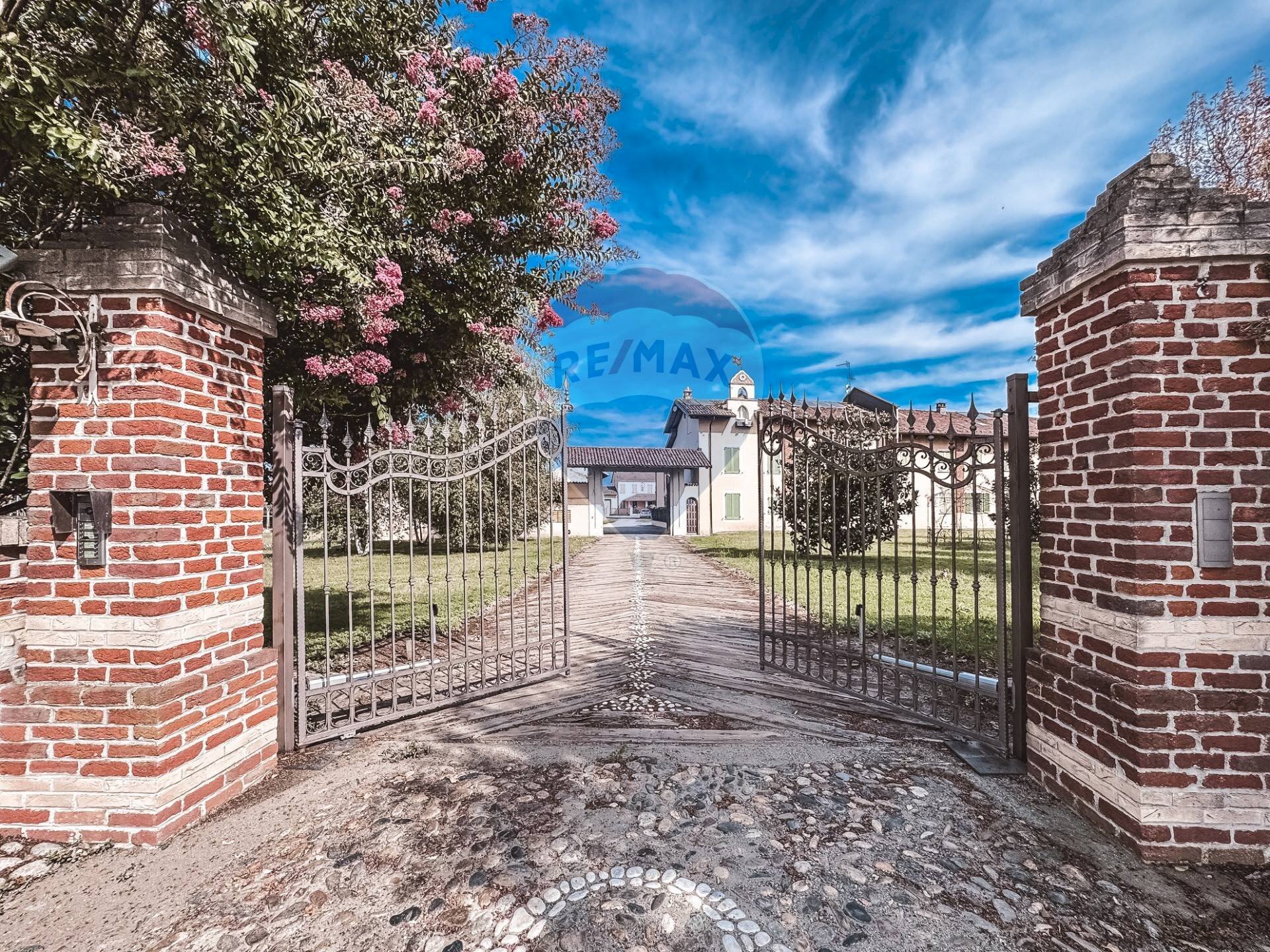 Edificio all\'aperto - Terraced Villa via Cascina Gamberina
2, Prarolo - photo 2