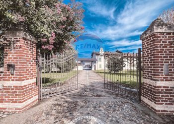 Edificio all\'aperto - Villa a Schiera via Cascina Gamberina
 
2, Prarolo - foto 2