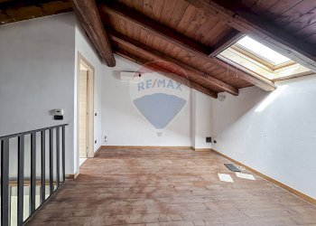 Stanza vuota - Villa a Schiera via Cascina Gamberina
 
2, Prarolo - foto 23