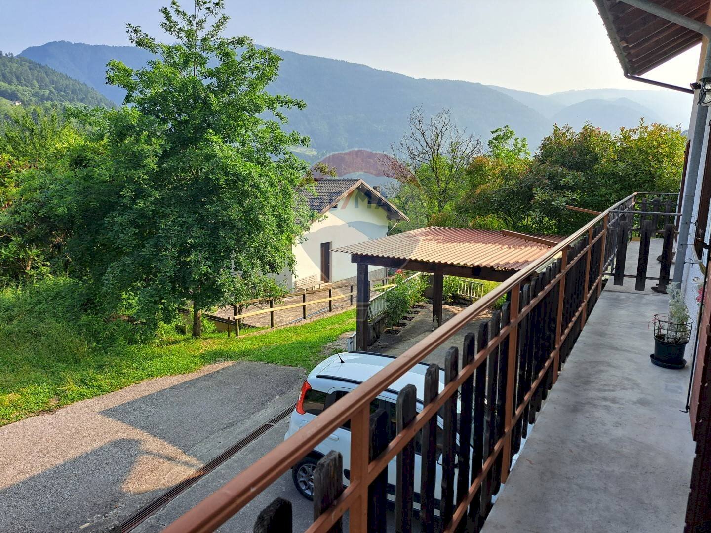 Balcone - Semi-detached house Via Sorriva
33, Sovramonte - photo 2