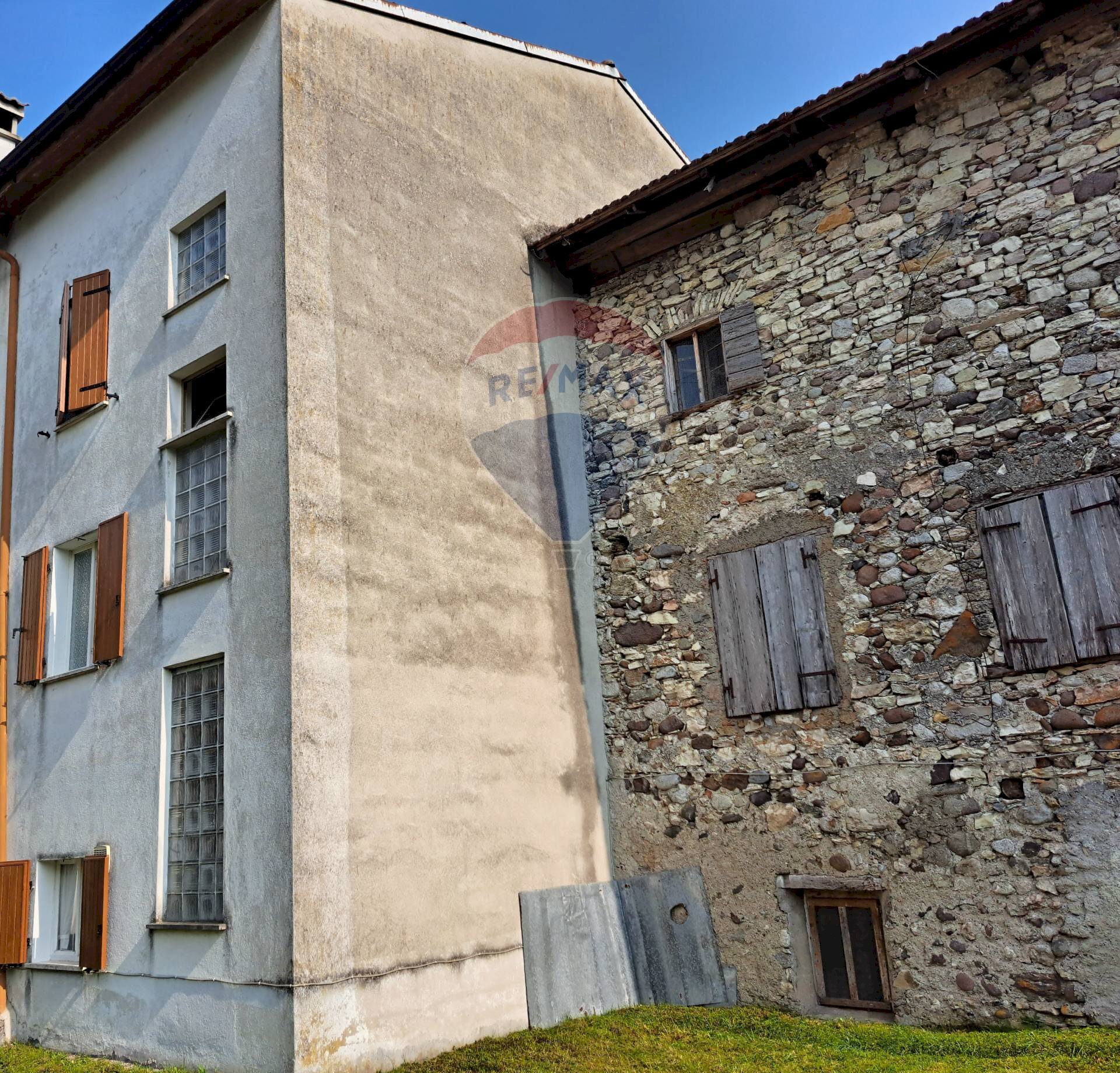 Edificio all\'aperto - Casa semi indipendente Sorriva
 
222, Sovramonte - foto 1