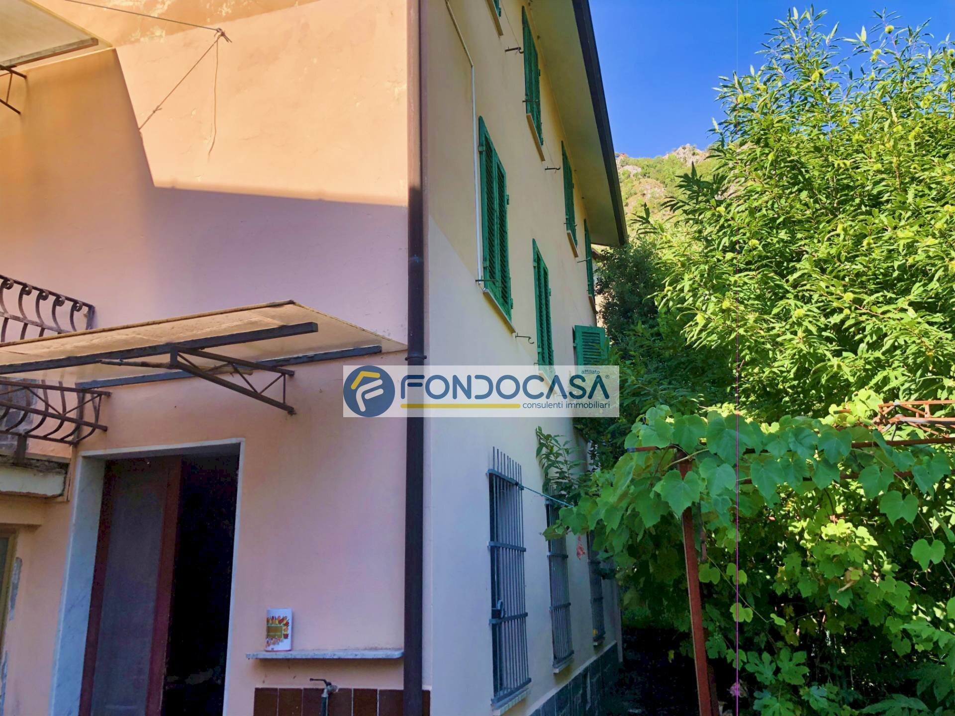 ESTERNO - Casa indipendente Strada Comunale della Bassa Tambura, Massa - foto 2