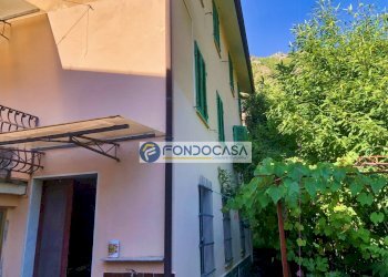 ESTERNO - Casa indipendente Strada Comunale della Bassa Tambura, Massa - foto 2