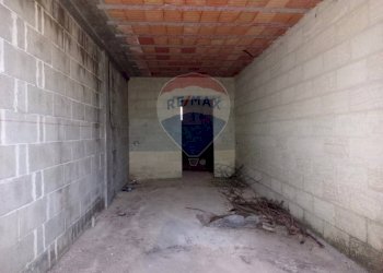 Stanza vuota - Villa a Schiera Via Piersanti Mattarella
 
5/7, San Donaci - foto 3