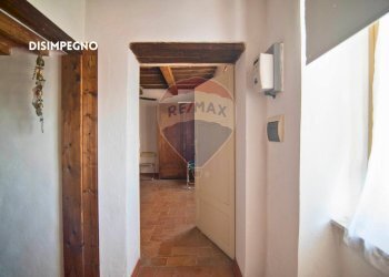 Hall / corridoio - Quadrilocale VIA LARGO VITTORIO VENETO
 
14, Roccastrada - foto 10