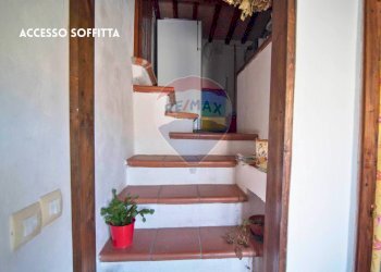 Scale - Quadrilocale VIA LARGO VITTORIO VENETO
 
14, Roccastrada - foto 34