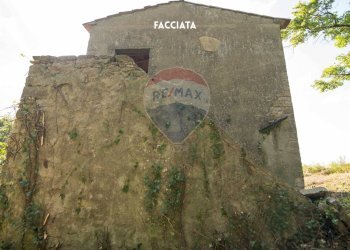 FACCIATA - Rustico LOC. COLLELUNGO
 
SNC, Roccastrada - foto 17