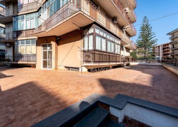 Foto 5 - Appartamento via Ariosto
 
25, Acireale - foto 4