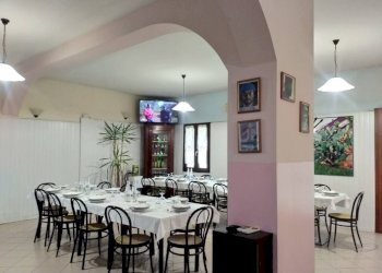 Salone - Negozio via Valle Bassa, Novi di Modena - foto 1