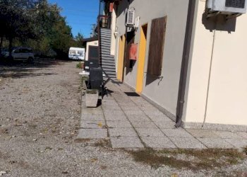 Cortile interno - Negozio via Valle Bassa, Novi di Modena - foto 13