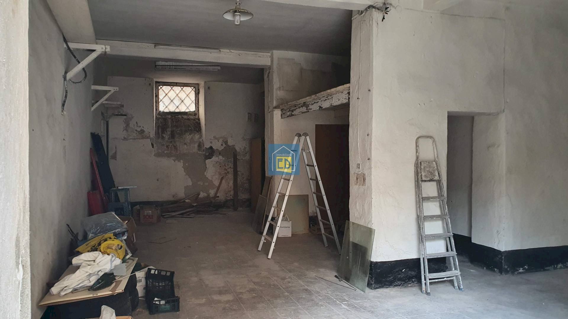 Foto 3 - Magazzino Via Maria Solari
 
2, Savona - foto 3