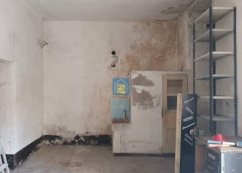 Foto 4 - Magazzino Via Maria Solari
 
2, Savona - foto 4