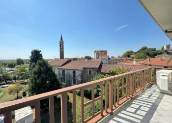 Terrazzo - Quadrilocale vicolo San Martino, 16, Rivalta di Torino - foto 2