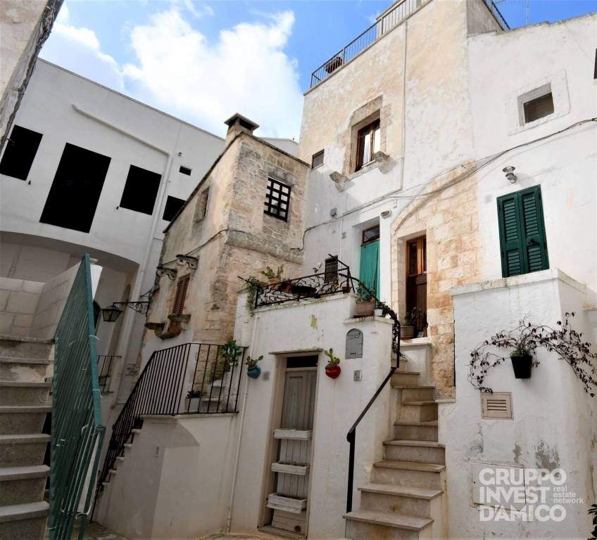 Facciata - Four-room apartment via Duca degli Abruzzi, Cisternino - photo 1