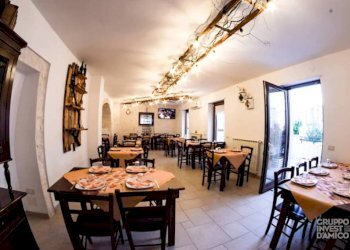 Salone - Alimentari - Gastronomia corso Umberto I, Cisternino - foto 1