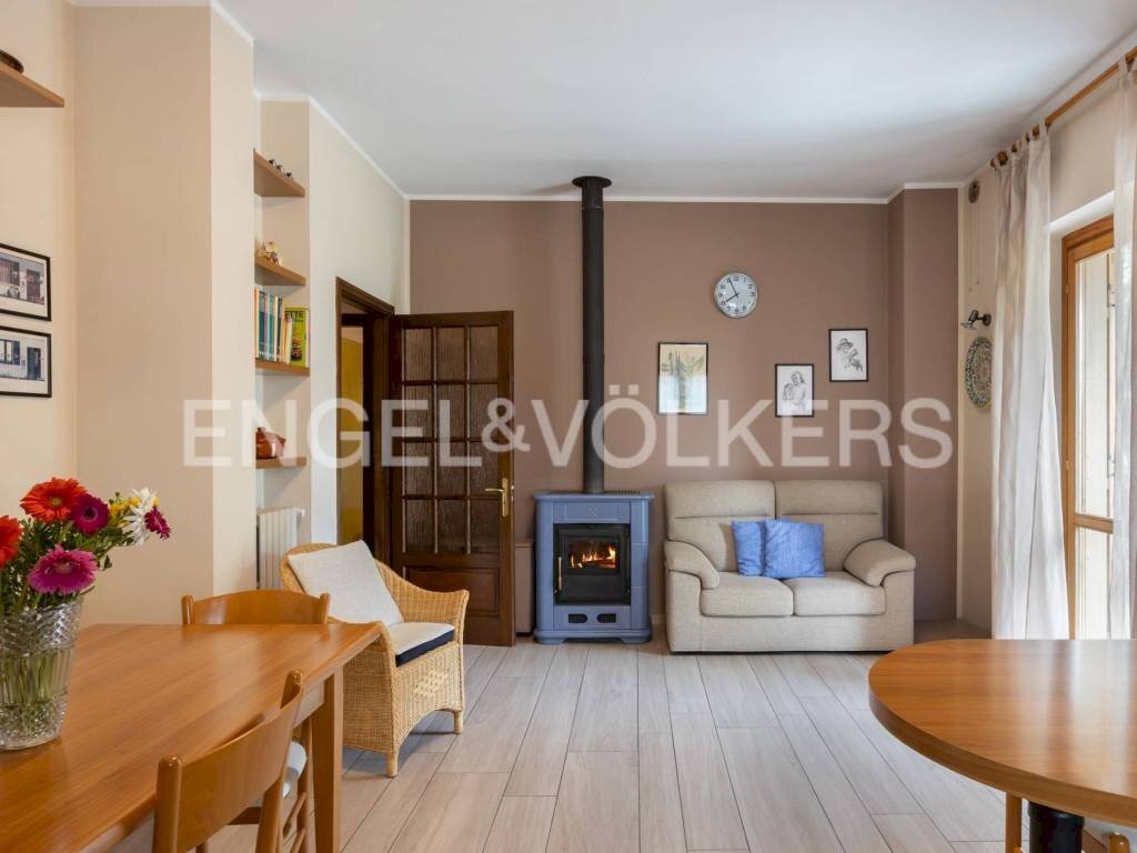 Salone - Villa strada Valgera, Asti - foto 2