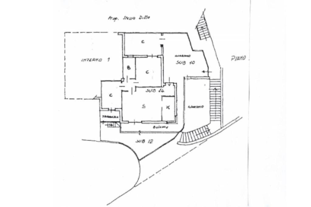 Four-room apartment Via degli Ulivi, Bergeggi - floor plans 1