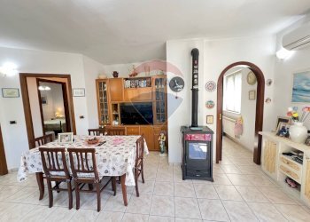 Villa via barletti, 65
Casarza Ligure, Casarza Ligure - foto 35