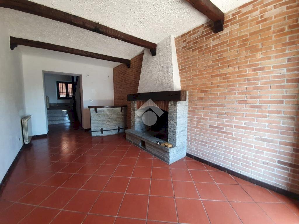 Semi-detached house Via Gamberi, San Francesco al Campo - photo 3