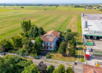 Casa semi indipendente Via Rivarolo, Castelnovo di Sotto - foto 1