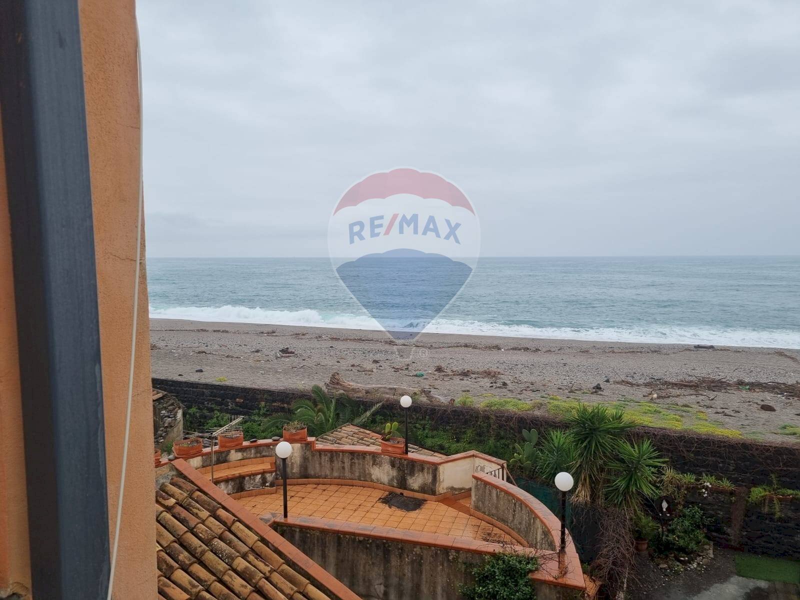 Vista dell\'acqua - Semi-detached Villa Via spiaggia
 
258-260, Mascali - photo 1