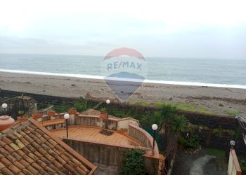 Vista dell\'acqua - Villa Bifamiliare Via spiaggia
 
258-260, Mascali - foto 2