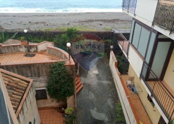 Vista dell\'acqua - Villa Bifamiliare Via spiaggia
 
258-260, Mascali - foto 4