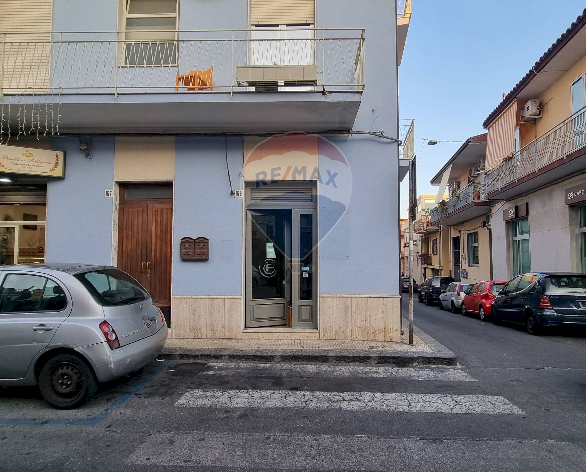 Edificio all\'aperto - Locale Commerciale Re Martino
 
169, Aci Castello - foto 2