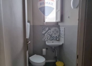 Bagno - Locale Commerciale Re Martino
 
169, Aci Castello - foto 12