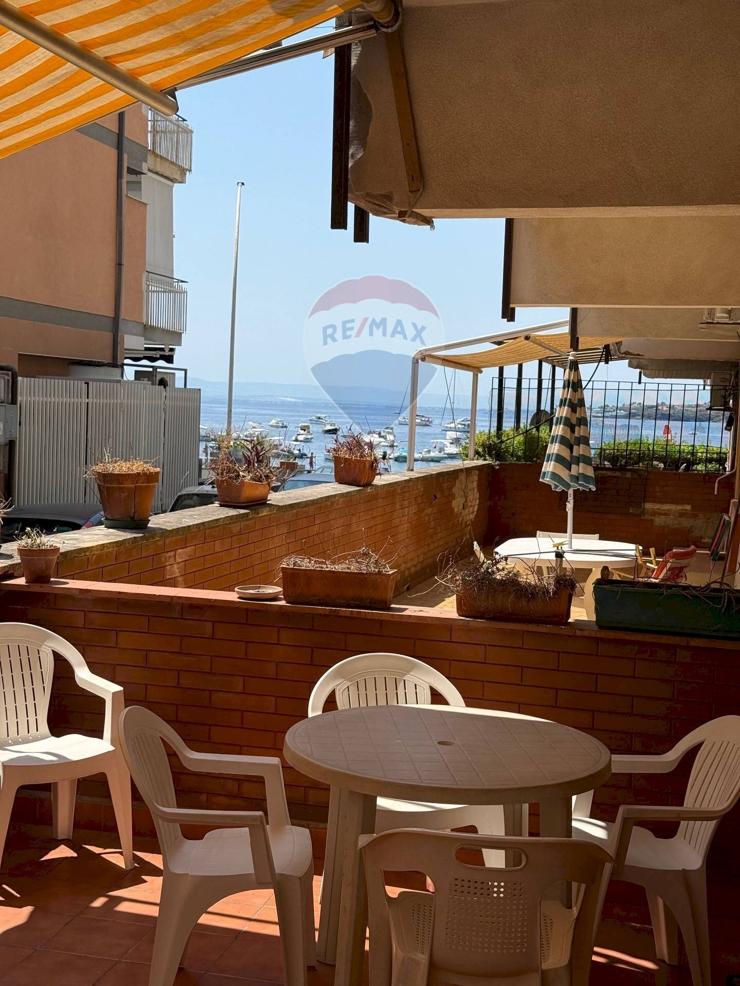Terrazza - Three-room apartment Lungomare dei Ciclopi
 
107, Aci Castello - photo 1