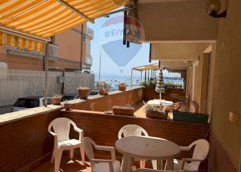 Terrazza - Trilocale Lungomare dei Ciclopi
 
107, Aci Castello - foto 3