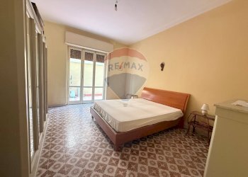 Camera / camera da letto - Trilocale Lungomare dei Ciclopi
 
107, Aci Castello - foto 4