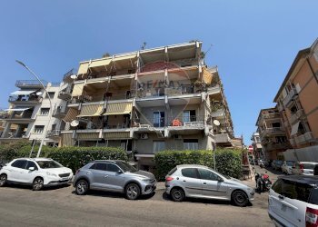 Edificio all\'aperto - Trilocale Lungomare dei Ciclopi
 
107, Aci Castello - foto 20