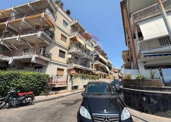 Edificio all\'aperto - Trilocale Lungomare dei Ciclopi
 
107, Aci Castello - foto 21