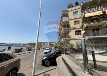 Edificio all\'aperto - Trilocale Lungomare dei Ciclopi
 
107, Aci Castello - foto 22