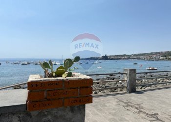 Vista dell\'acqua - Trilocale Lungomare dei Ciclopi
 
107, Aci Castello - foto 24