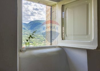 Vista delle montagne - Independent house Via Stretta
 
26, Barrea - photo 18