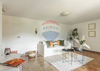 Soggiorno - Independent house Via Stretta
 
26, Barrea - photo 27