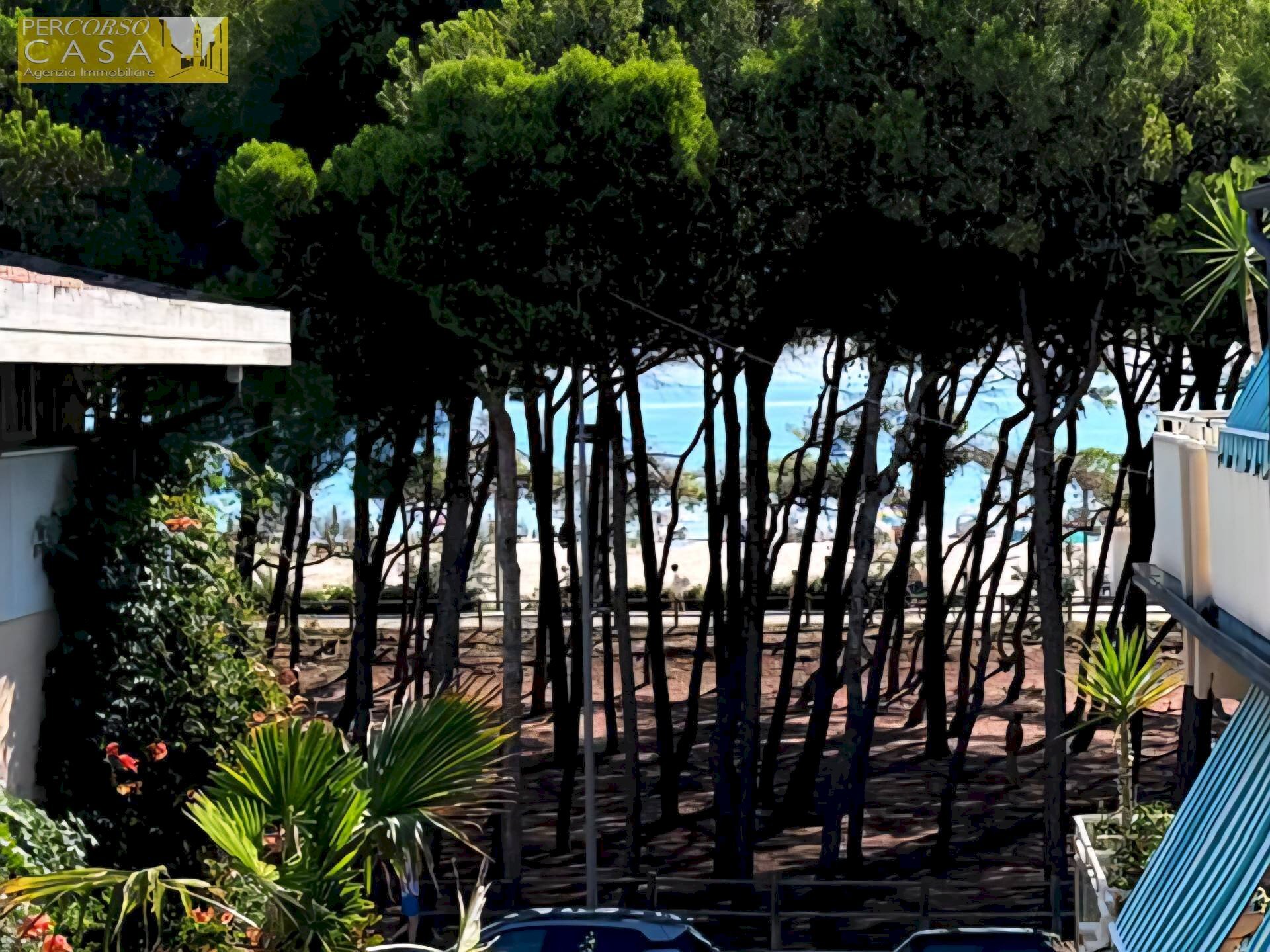 Foto 2 - Three-room apartment LUNGOMARE MARCONI
 
286, Alba Adriatica - photo 2