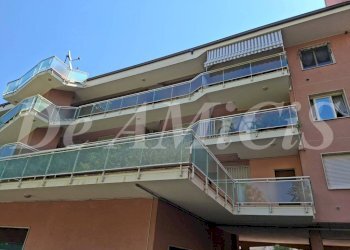 Facciata - Trilocale via Aldo Moro, 10, Vallecrosia - foto 3